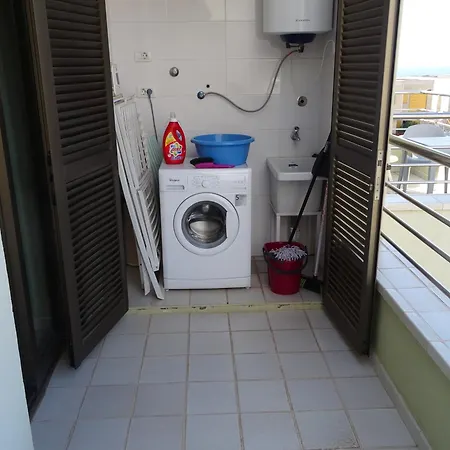 Atico-apartamento, El Medano, Zona Surf, Terrazas, Vistas, Trastero Y Garaje *