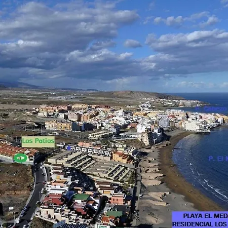Atico-apartamento, El Medano, Zona Surf, Terrazas, Vistas, Trastero Y Garaje * El Medano (Tenerife)
