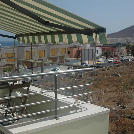 Atico-apartamento, El Medano, Zona Surf, Terrazas, Vistas, Trastero Y Garaje *